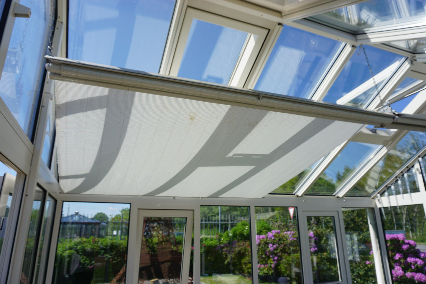 Modern Greenhouse Retractable Roll-up Shade Curtains for Roof