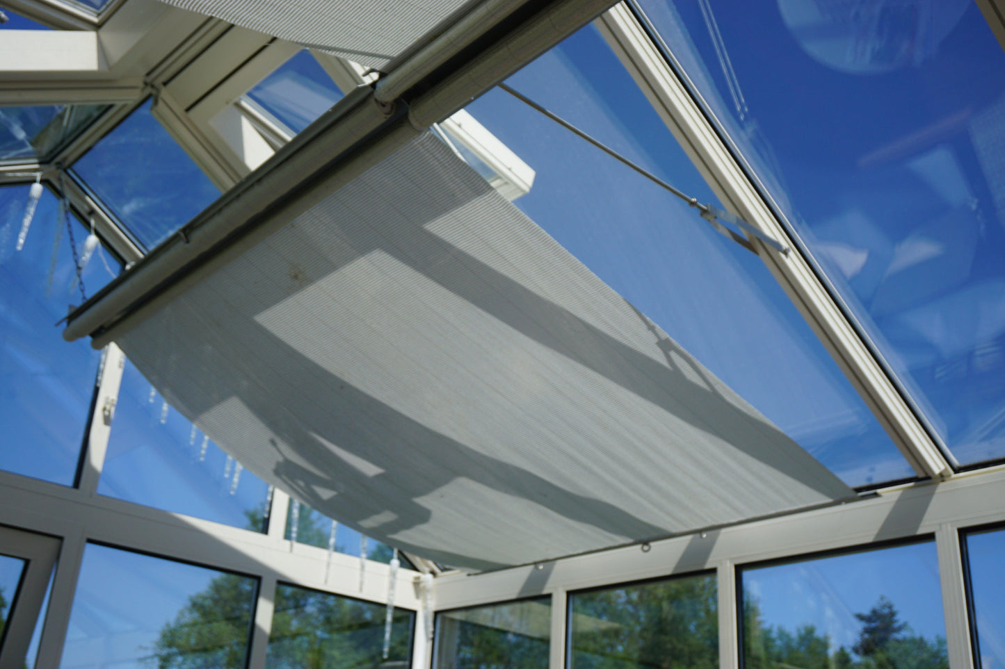 Modern Greenhouse Retractable Roll-up Shade Curtains for Roof